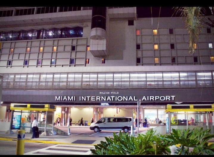 Private Rooms Close To Miami Airport - Free Parking - 01 Eksteriør bilde
