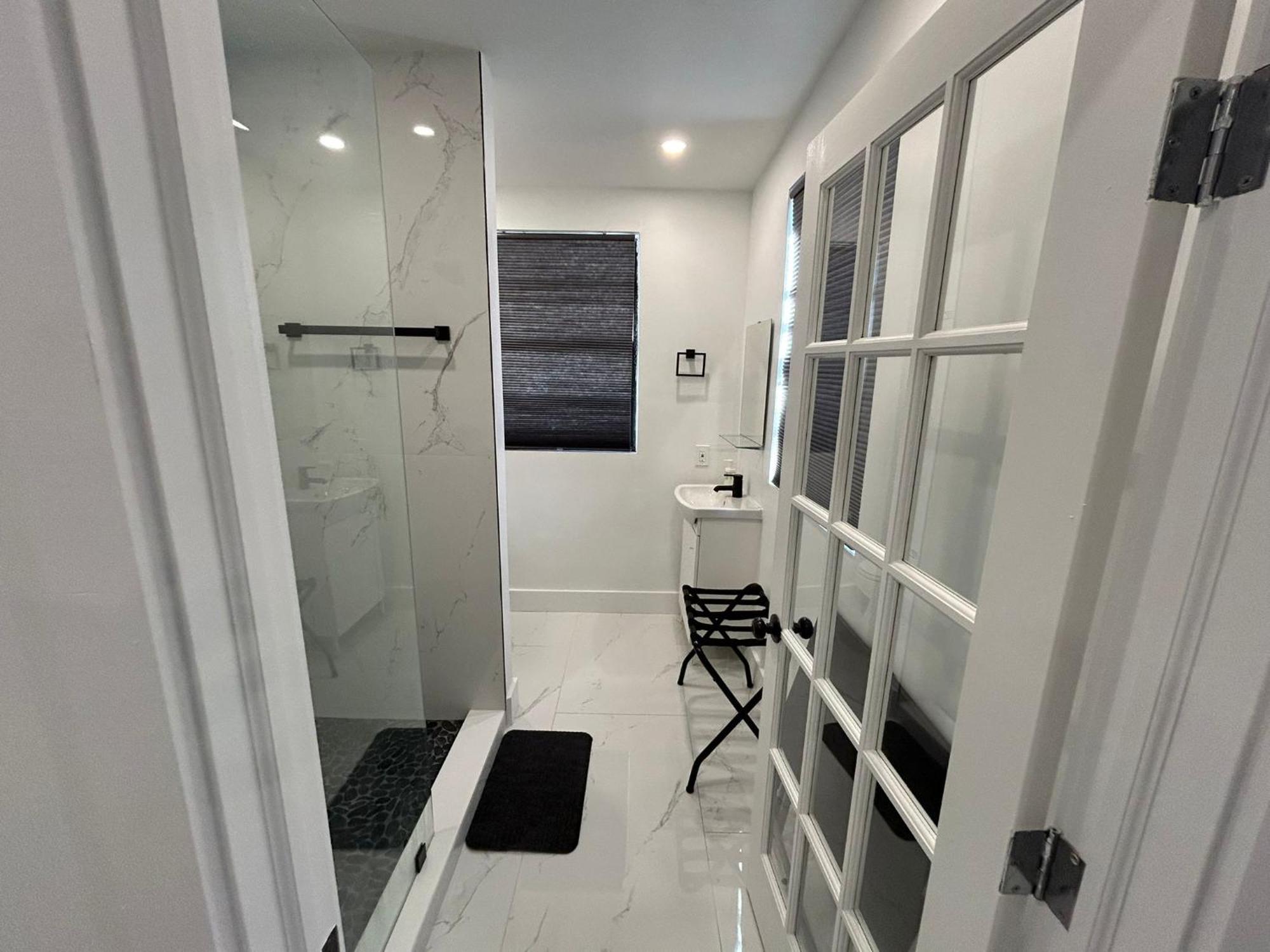 Private Rooms Close To Miami Airport - Free Parking - 01 Eksteriør bilde