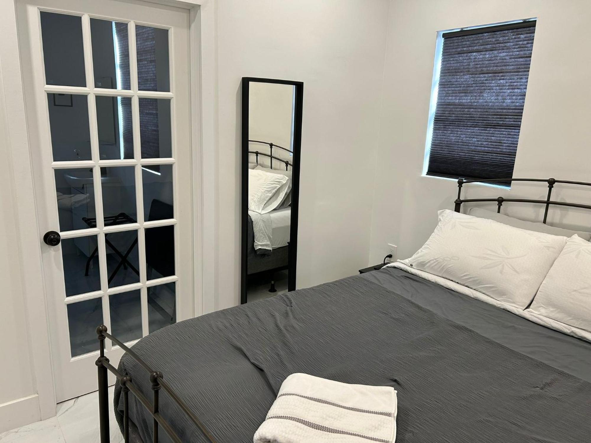 Private Rooms Close To Miami Airport - Free Parking - 01 Eksteriør bilde